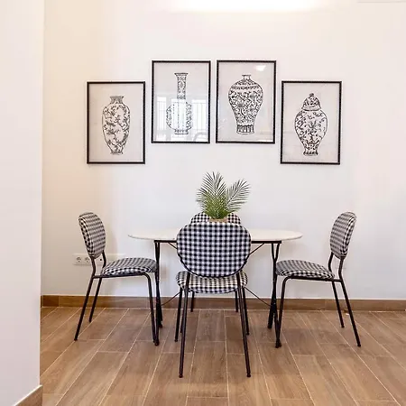 Apartment Genteel Pajaritos 17 *